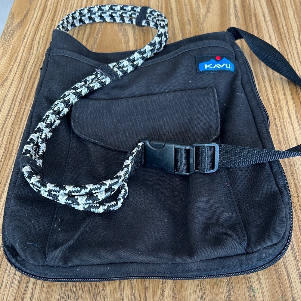 Kavu Black Canvas Crossbody with Black-and-White Rope Strap